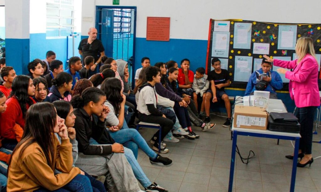 Prefeitura promove palestras do Agosto Lilás nas escolas de Mongaguá